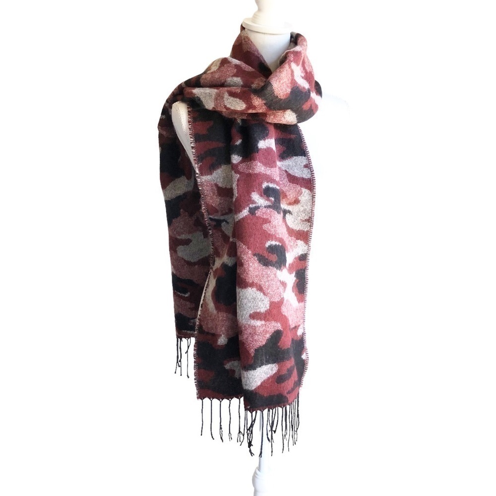 Steve Madden Camo Print Black Maroon Scarf NWT